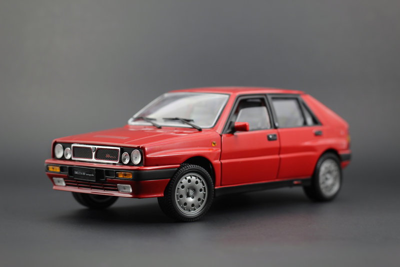 Illustration for article titled LaLD Radcast: Lancia Delta HF integrale 8V